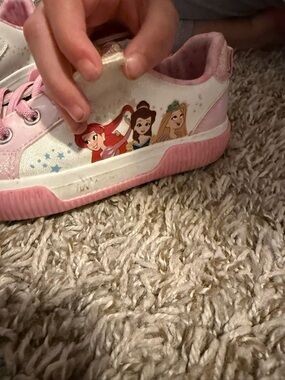 Kids Pink Character Light-Up Sneakers